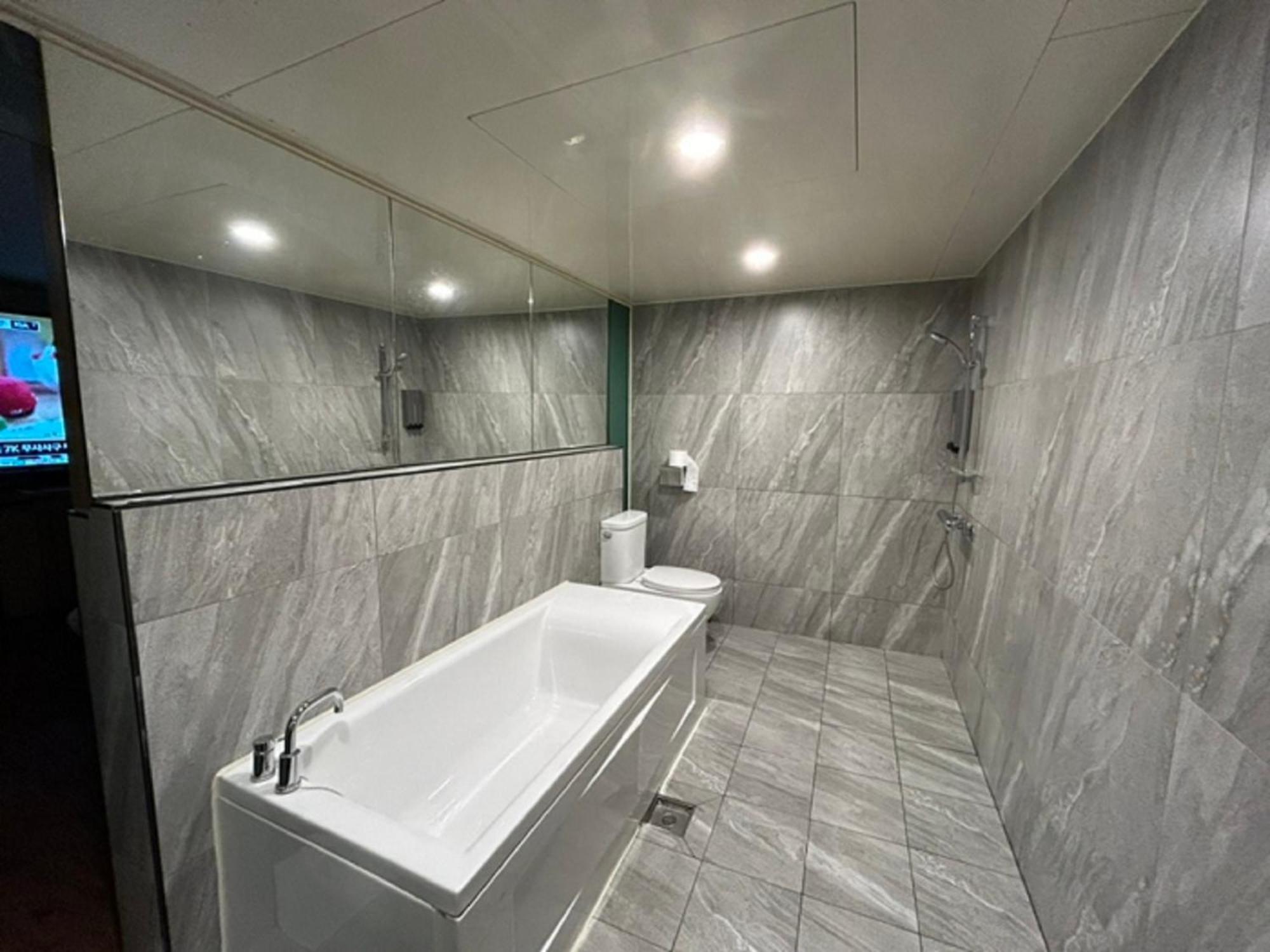 Bulgwang 3S Hotel Seoul Exterior photo